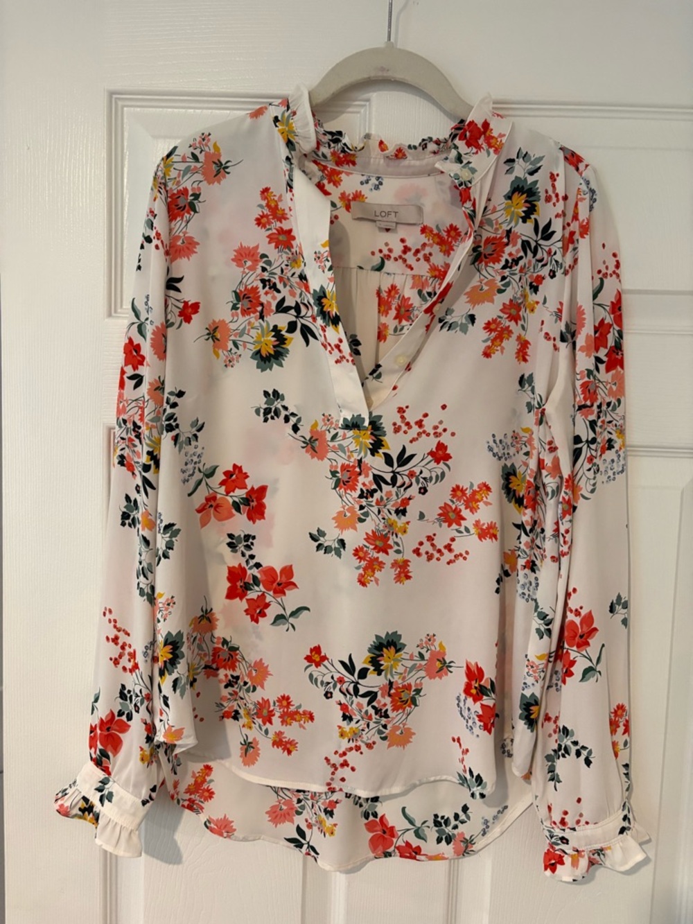 LOFT White Floral V-Neck Long Sleeve Blouse